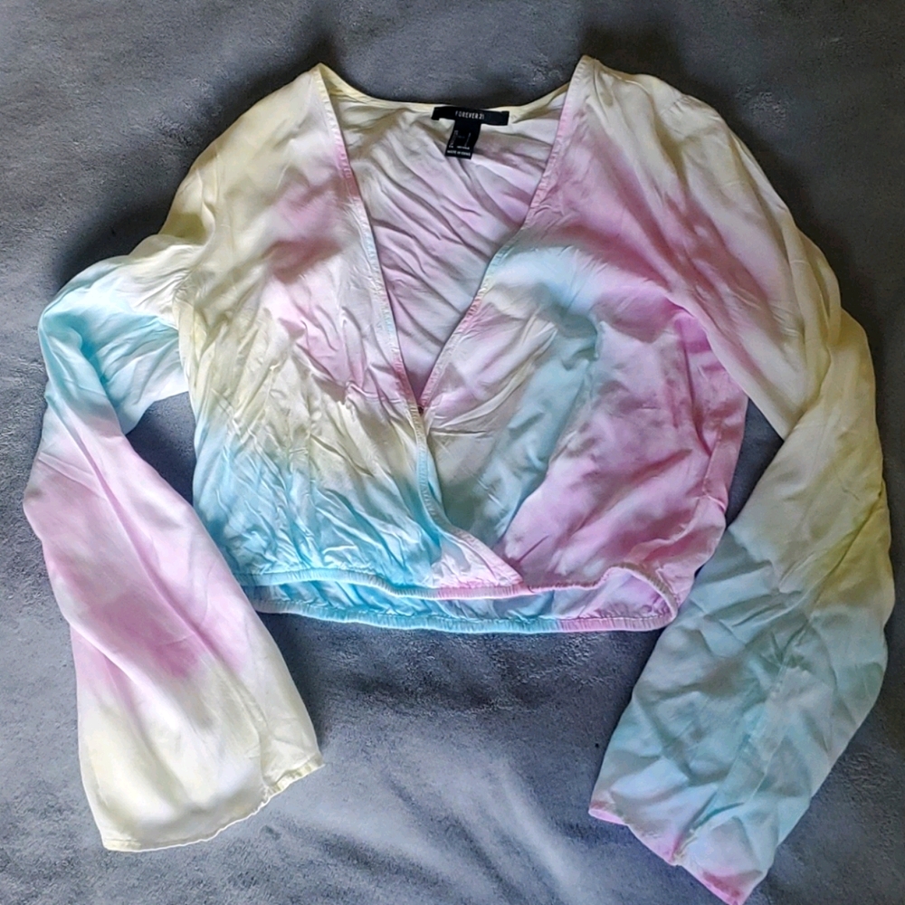 Tie dye long sleeve crop top